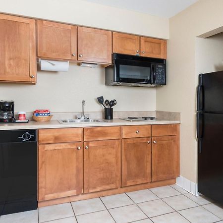 Hawthorn Extended Stay By Wyndham Рим Екстериор снимка