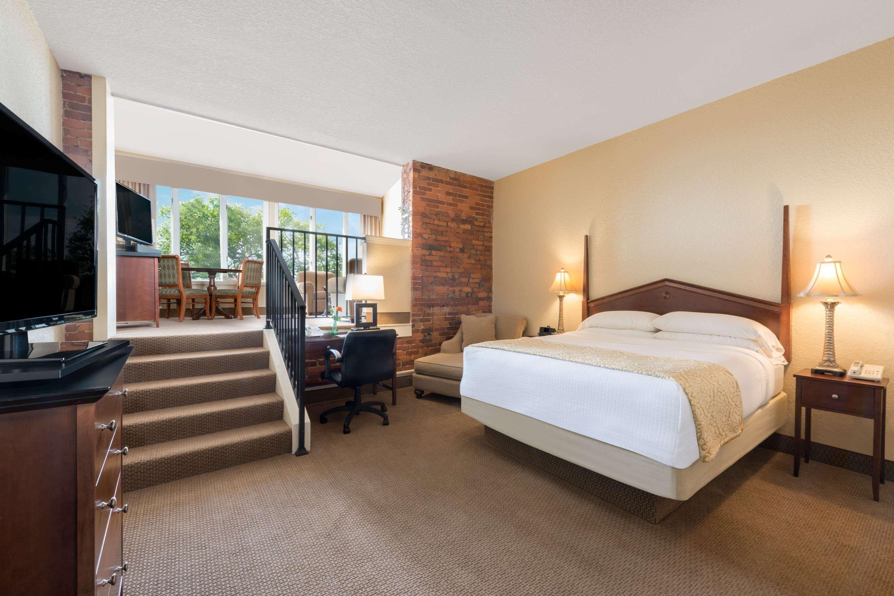Hawthorn Extended Stay By Wyndham Рим Екстериор снимка