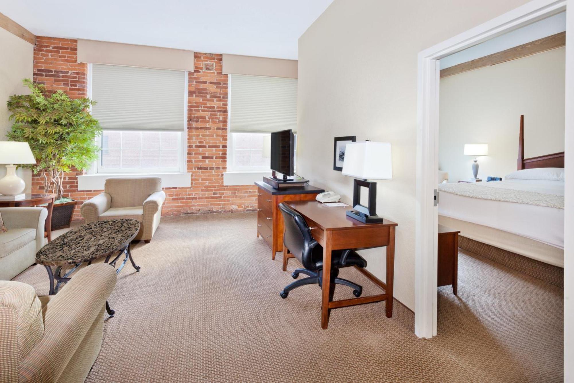 Hawthorn Extended Stay By Wyndham Рим Екстериор снимка